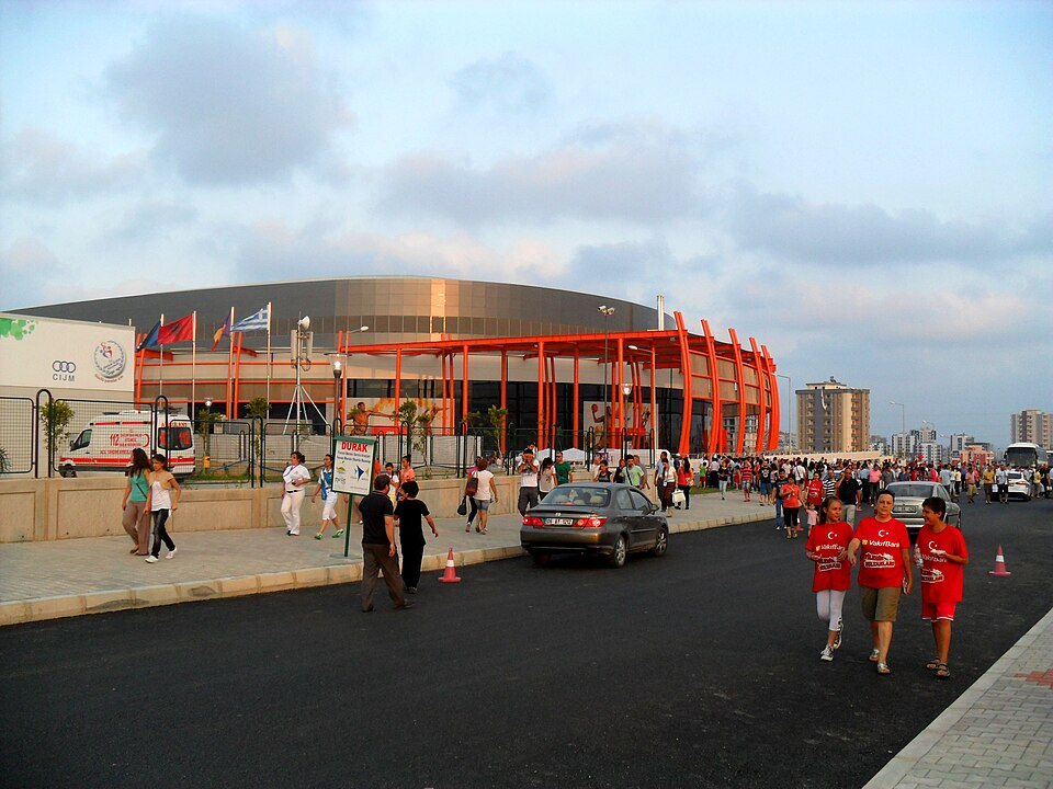 Servet Tazegül Spor Salonu